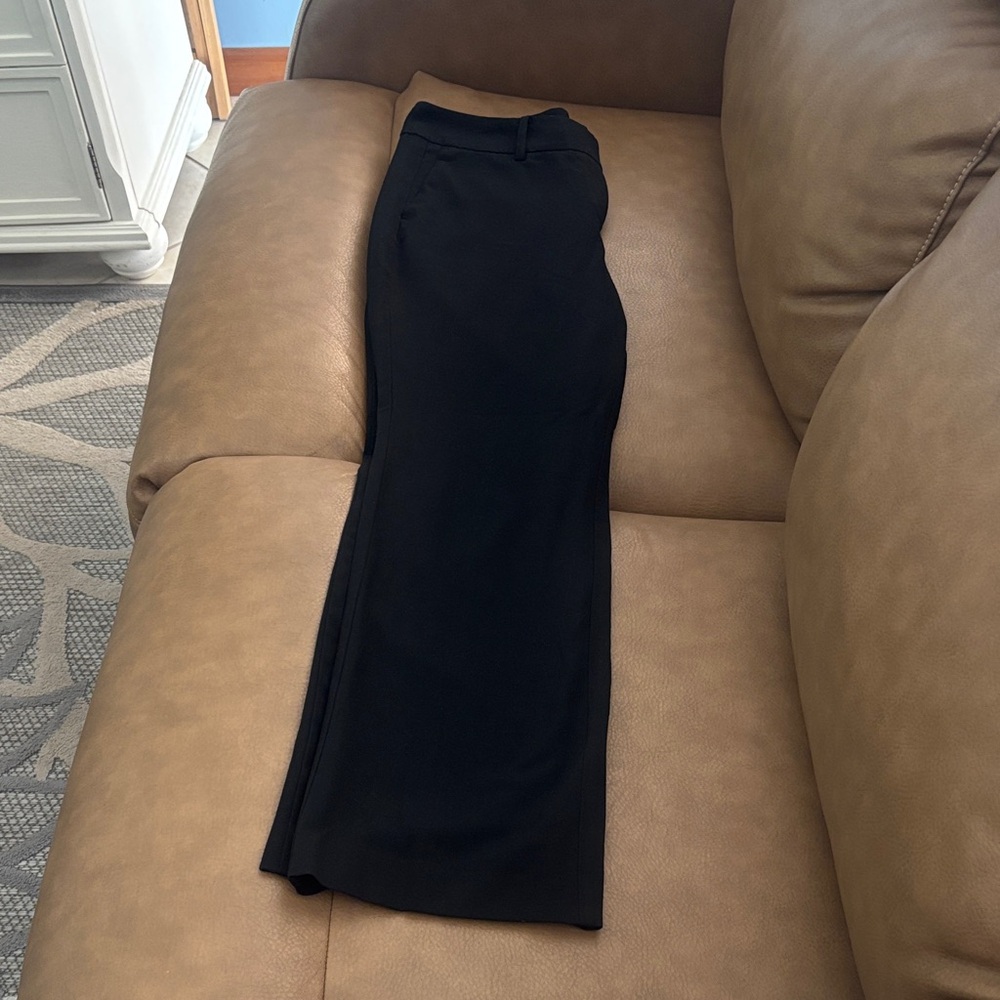 Women’s black pants
